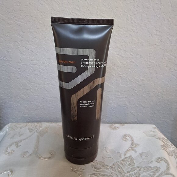 Aveda Men's Bundle Pure-formance Exfoliating Shampoo, Pomade, & Grooming Kit - Picture 2 of 15